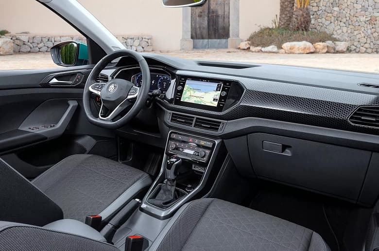 В Россию привезли кроссовер Volkswagen T-Cross по параллельному импорту. Сколько просят за новинку?