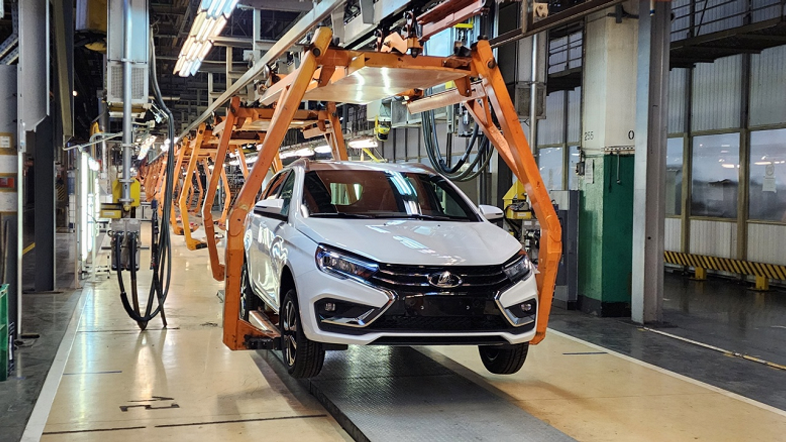 Серийное произвдоство Lada Vesta NG стартует 3 марта. За первый месяц планируют подготовить всего 168 машин