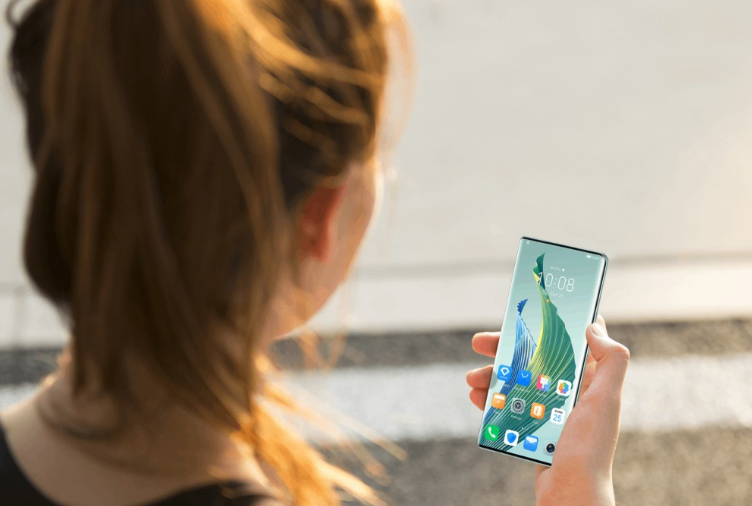 Экран OLED 120 Гц, 5100 мА·ч и 64 Мп, но Snapdragon 695 и цена целых 380 евро. В Европе представлен Honor Magic5 Lite