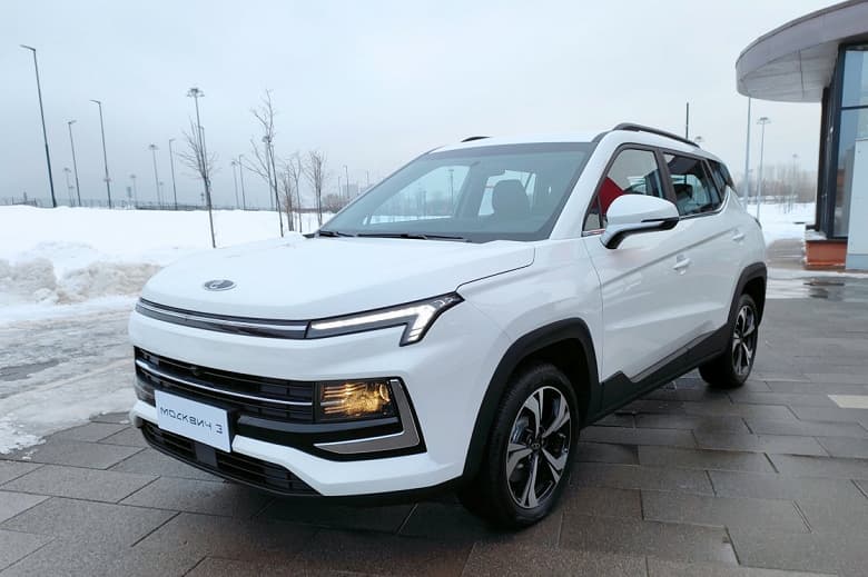 Новые «Москвичи» никому не нужны? Кроссоверы производят сотнями, а продаются единицы