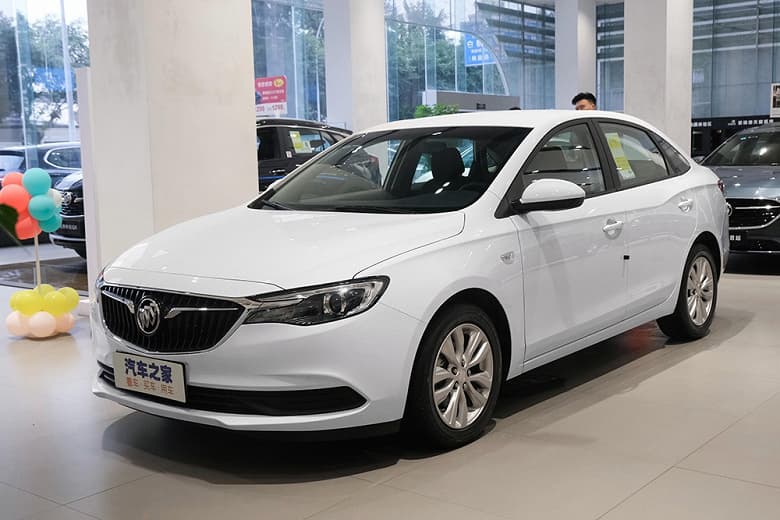 Альтернатива Toyota Corolla чуть дороже 2 млн рублей. В России выставили на продажу 163-сильный Buick Hideo с 6-ступенчатым «автоматом»