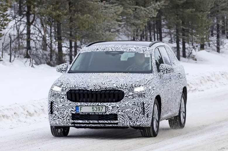 Совершенно новый Skoda Kodiaq засветился на тестах