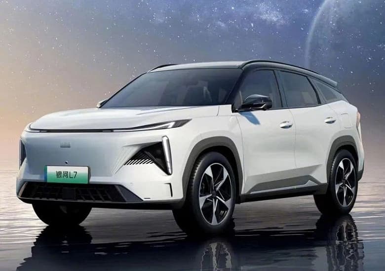 Такого кроссовера у Geely ещё не было. Представлен 390-сильный Geely Galaxy L7 с запасом хода 1370 км