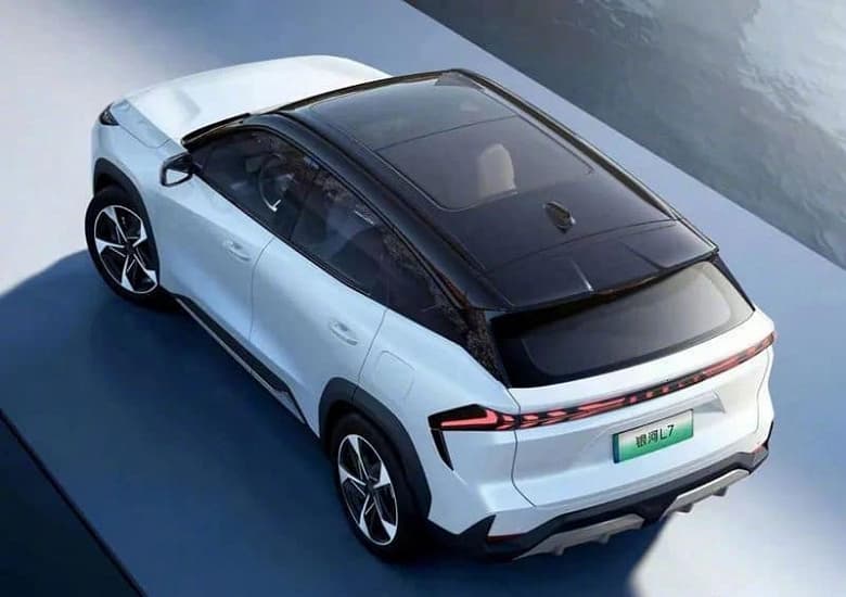 Такого кроссовера у Geely ещё не было. Представлен 390-сильный Geely Galaxy L7 с запасом хода 1370 км