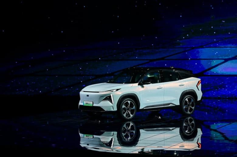 Такого кроссовера у Geely ещё не было. Представлен 390-сильный Geely Galaxy L7 с запасом хода 1370 км