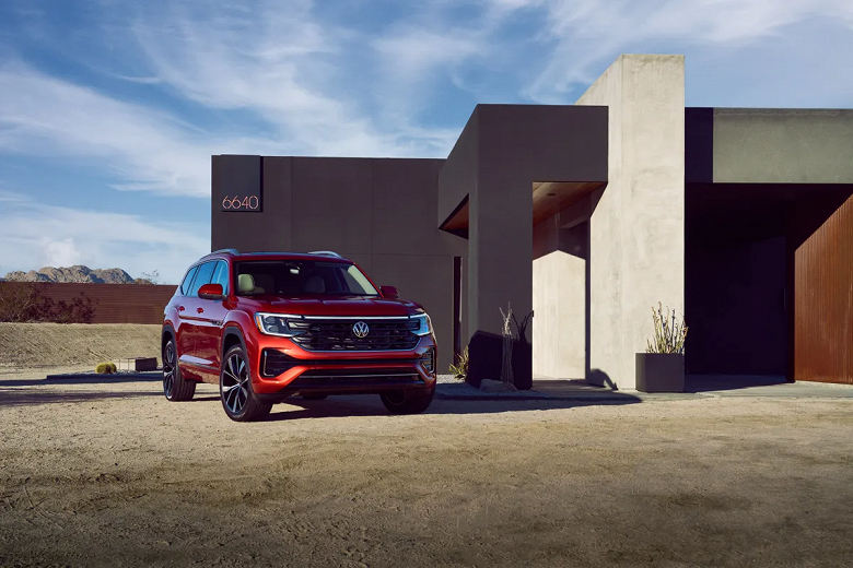 «Огромный шаг вперед по сравнению с предыдущим поколением», — представлены Volkswagen Atlas и Atlas Cross Sport 2024