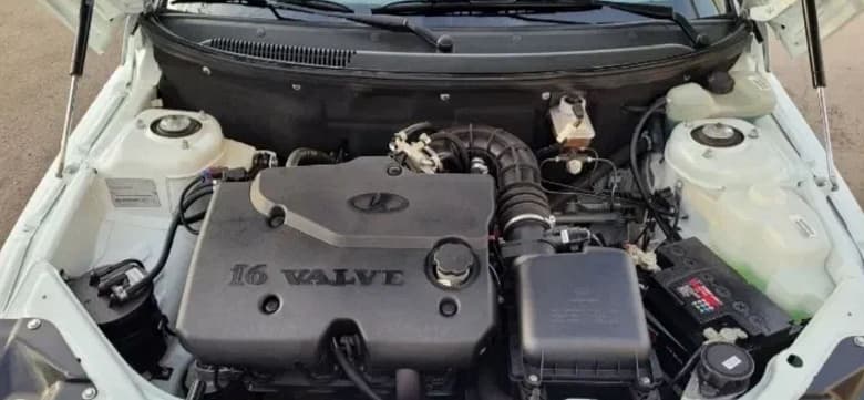 Vesta уже практически не купить, зато на продажу в РФ выставлен 10-летний Bogdan-2110 с пробегам менее 1500 км. Это версия ВАЗ-2110, которую собирали на Украине