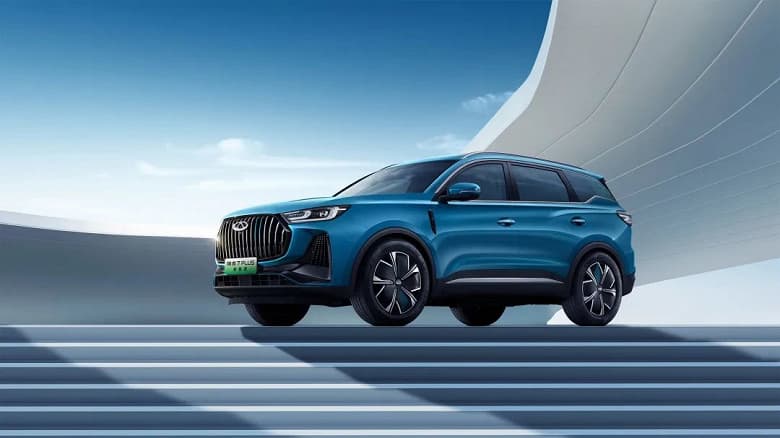 326 л.с., запас хода более 1000 км, три экрана и автопилот уровня 2,5. В Экономичная версия кроссовера Chery Tiggo 7 Plus поступила в продажу