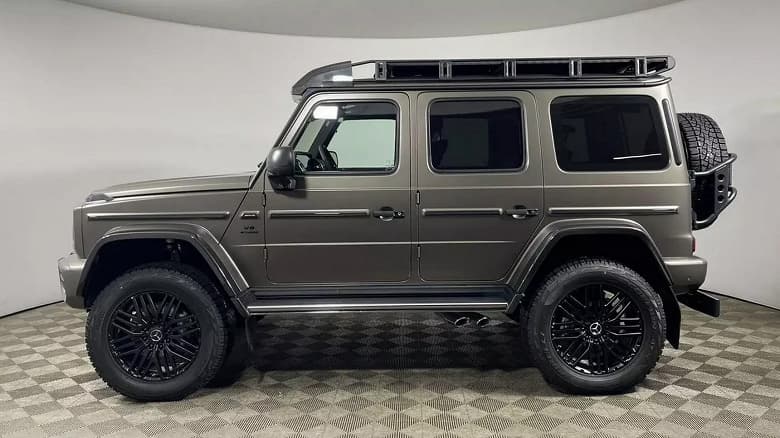 В России выставили на продажу засекреченный «Гелендваген» – такой версии нет ни на одном сайте Mercedes-Benz. Сколько за него просят?