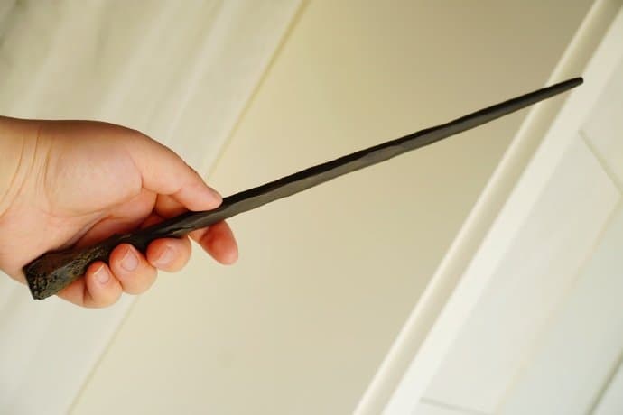 На презентации Redmi Note 12 Turbo обещают сюрприз: в приглашениях обнаружили аксессуары из вселенной Гарри Поттера