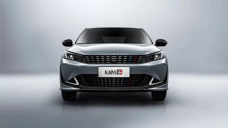 АвтоВАЗ назвал прямых конкурентов Lada Vesta NG, но все машины намного крупнее