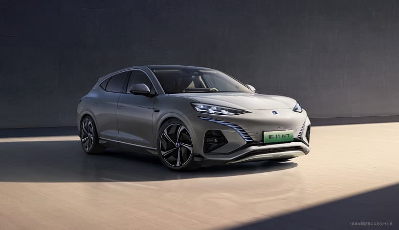 Зарядка и стоянка на морозе ему не страшны. Представлен Denza N7