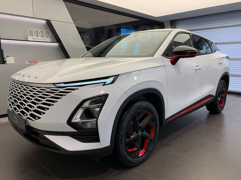 Omoda C5 метит в лидеры российского рынка иномарок. Новый кроссовер занял уже второе место