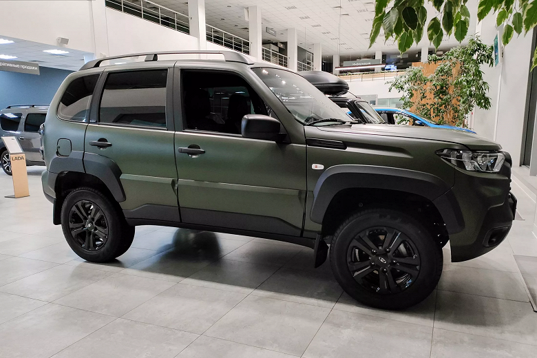 Какие версии Lada покупают россияне: информация от дилера АвтоВАЗа