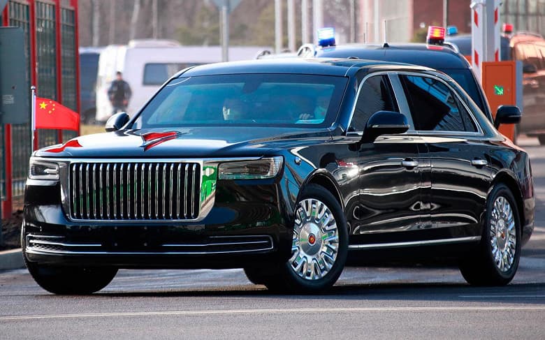 Лидер Китая проехал по Москве на секретном лимузине Hongqi N701. Что это за автомобиль?