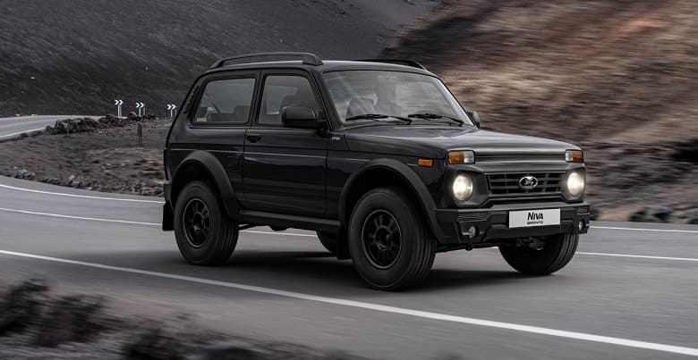 АвтоВАЗ по итогам года хочет выпустить примерно столько же машин, сколько и в 2021 году АвтоВАЗ по итогам года хочет выпустить примерно столько же машин, сколько и в 2021 году