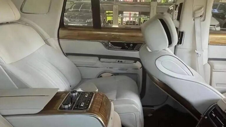Лидер Китая проехал по Москве на секретном лимузине Hongqi N701. Что это за автомобиль?