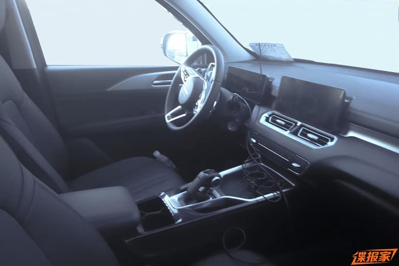 Такого внедорожника у Haval еще не было. Haval P04, оформленный в стилистике Chevrolet Suburban, окажется гораздо больше нынешнего Haval H9