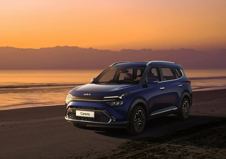 До России добрался новейший 7-местный кроссовер Kia Carens. Сколько за него просят? До России добрался новейший 7-местный кроссовер Kia Carens. Сколько за него просят?