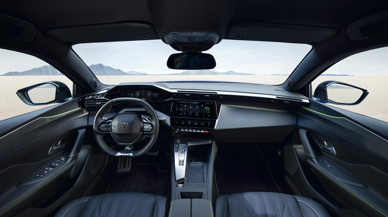 175 л.с., 8-ступенчатый автомат и неповторимый французский стиль. В Китае стартовали продажи кроссовера-фастбэка Peugeot 408X