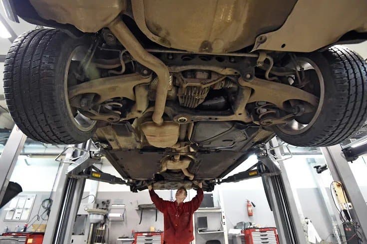 В России может в полтора раза подорожать техосмотр