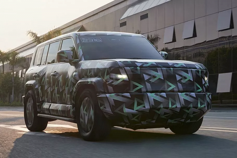 Китайский «убийца» Mercedes G-Class. Представлен первый внедорожник BYD серии F