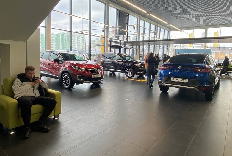 Duster, Sandero и Logan могут вернуться в Белоруссию. А Renault Koleos и Master из соседней страны и не уходили Duster, Sandero и Logan могут вернуться в Белоруссию. А Renault Koleos и Master из соседней страны и не уходили