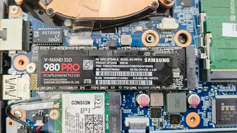 В Китае начали подделывать популярные накопители Samsung 980 Pro. Даже фирменное ПО Samsung Magician принимает их за своих В Китае начали подделывать популярные накопители Samsung 980 Pro. Даже фирменное ПО Samsung Magician принимает их за своих