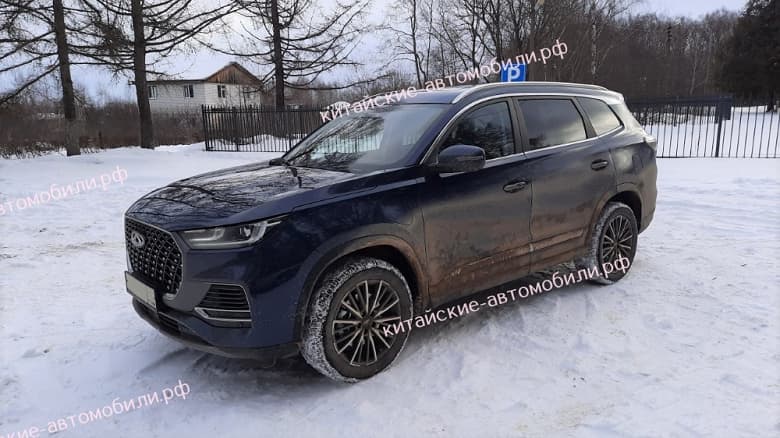 Так выглядит Geely Monjaro и сверхэкономичный Chery Tiggo 8 Pro e+ для России. Оба автомобиля уже в стране, опубликованы живые фото