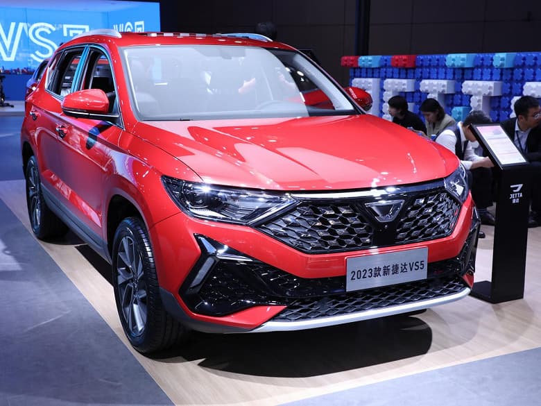 Обновленный кроссовер Jetta VS5: мощностью 150 л.с., автоматической коробкой передач и просторным салоном по цене 12 600 долларов в Китае