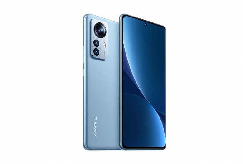Тройная 50-мегапиксельная камера, экран 2К, 120 Вт за 380 долларов. Xiaomi 12 Pro подешевел в Китае практически вдвое