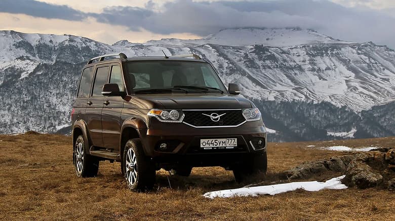 BAIC BJ40 Plus сходу вошел в число самых дешевых рамных внедорожников в России. А какие модели еще в топ-5?