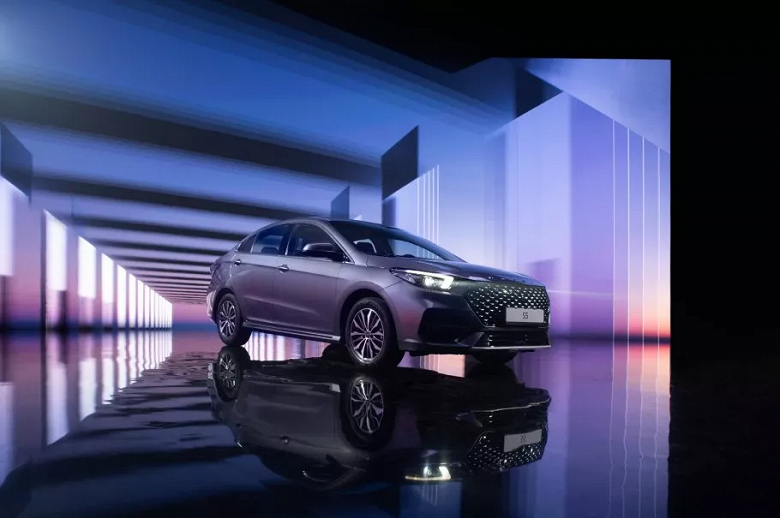 Седан Omoda S5 официально выходит в России. Сколько за него попросят? Седан Omoda S5 официально выходит в России. Сколько за него попросят?