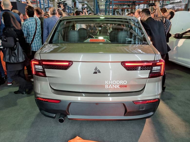 Представлен модернизированный Renault Logan первого поколения. Он выйдет под названием Pars Khodro Cadilla L90 в Иране