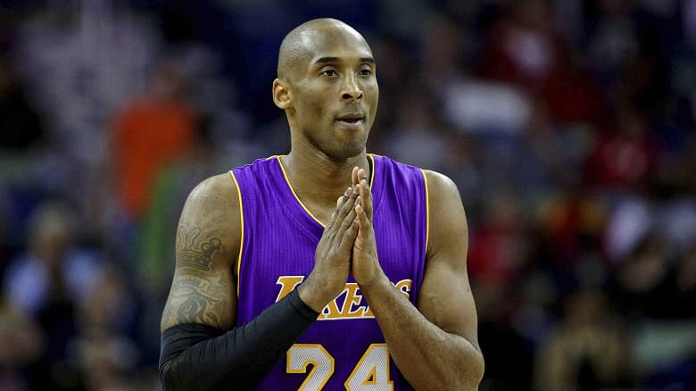 Знаменитости, умершие получили синие галочки на Twitter, сбивают пользователей с толку