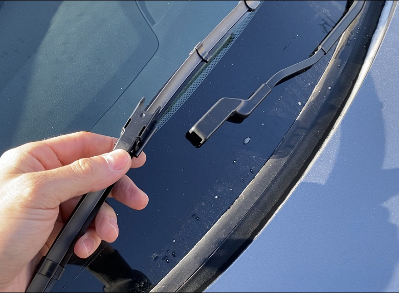 Новаторские «швабры» отечественного производства станут частью автомобиля Lada Новаторские «швабры» отечественного производства станут частью автомобиля Lada