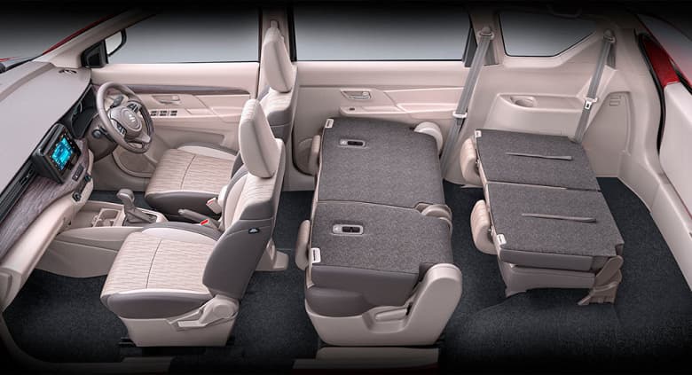 В Россию привезли минивэн Suzuki Ertiga из Японии. Это одна из самых доступных 7-местных «параллельных» моделей с «автоматом»