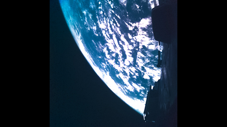 Европейский зонд JUICE сделал первые космические «селфи» на пути к Юпитеру