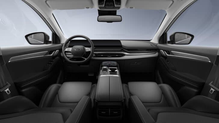 «Старший брат» «Москвича 3»: в России начались «живые» продажи 180-сильного JAC JS6