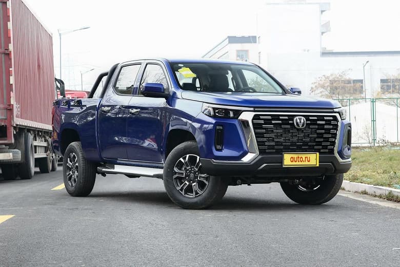 В России предложили «китайский Toyota Tundra». За пикап Changan Explorer с «автоматом» и полным приводом просят всего 2,6 млн рублей