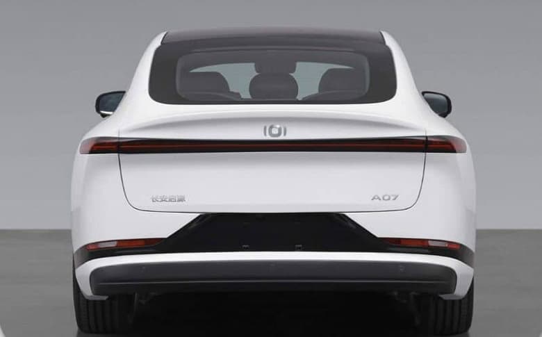 Changan представила конкурента Tesla Model 3. Современный электромобиль Qiyuan A07 стоит 29 000 долларов