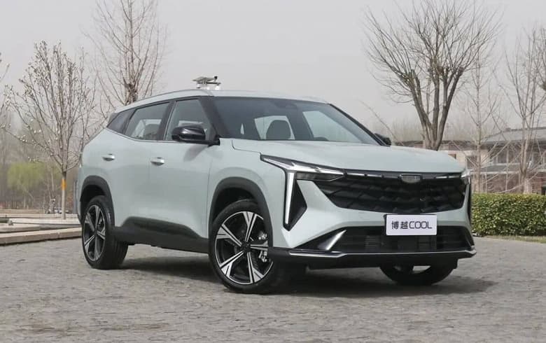 Новый Geely Atlas: Автопилот, двигатель Volvo, Snapdragon 8155 и большой экран за меньшую цену