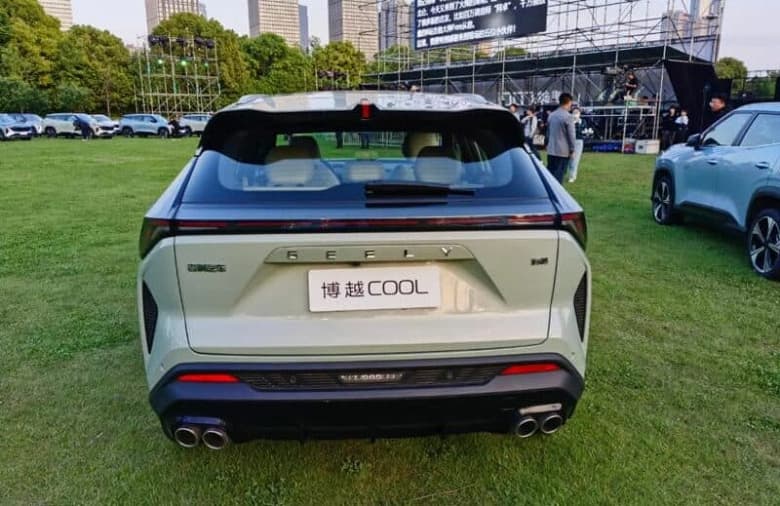 Geely Atlas нового поколения с автопилотом, двигателем Volvo, Snapdragon 8155 и большим экраном оказался даже дешевле, чем ожидалось