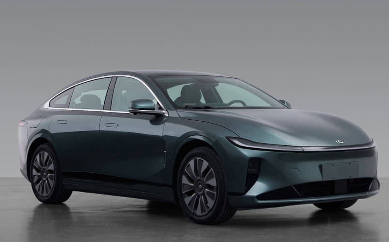 Changan представила конкурента Tesla Model 3. Современный электромобиль Qiyuan A07 стоит 29 000 долларов