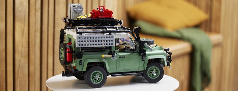 Прощай, Land Rover. Компания Jaguar Land Rover переименовывается в JLR и пересматривает свой подход к брендам