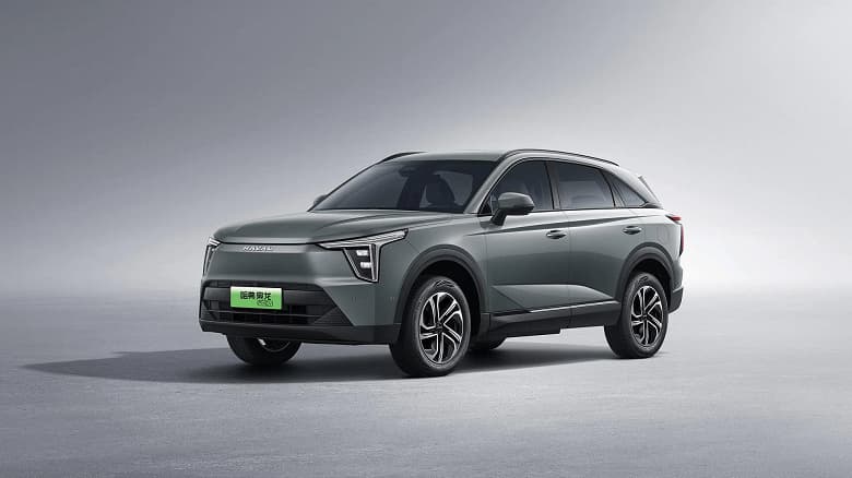 280 л.с., полный привод и три экрана в салоне. Представлены совершенно новые кроссоверы Haval Xiaolong Max и Xiaolong