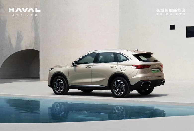 280 л.с., полный привод и три экрана в салоне. Представлены совершенно новые кроссоверы Haval Xiaolong Max и Xiaolong
