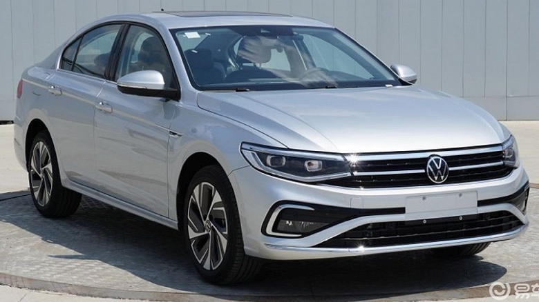 В России начали продавать Volkswagen Bora 2023 за 2 млн рублей
