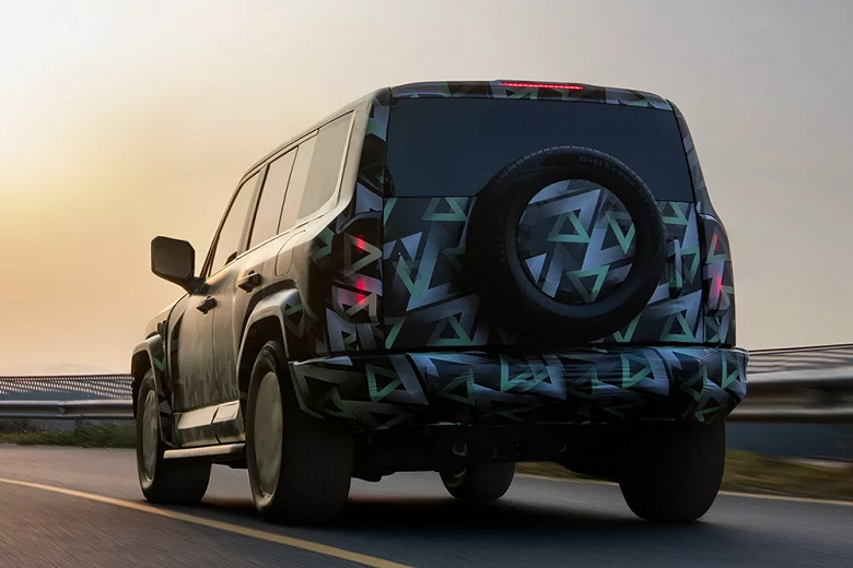 Мощнее и технологичнее, чем Mercedes G-Class. Новый внедорожник BYD SF представят в июне