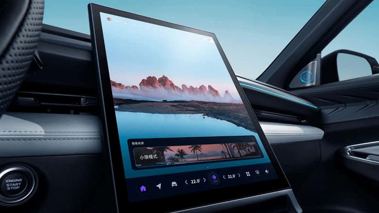 Экран 13,2 дюйма, 16 ГБ ОЗУ, 128 ГБ флеш-памяти, Snapdragon 8155, 180 л.с. Новые подробности о молодежном кроссовере Geely Atlas L Cool